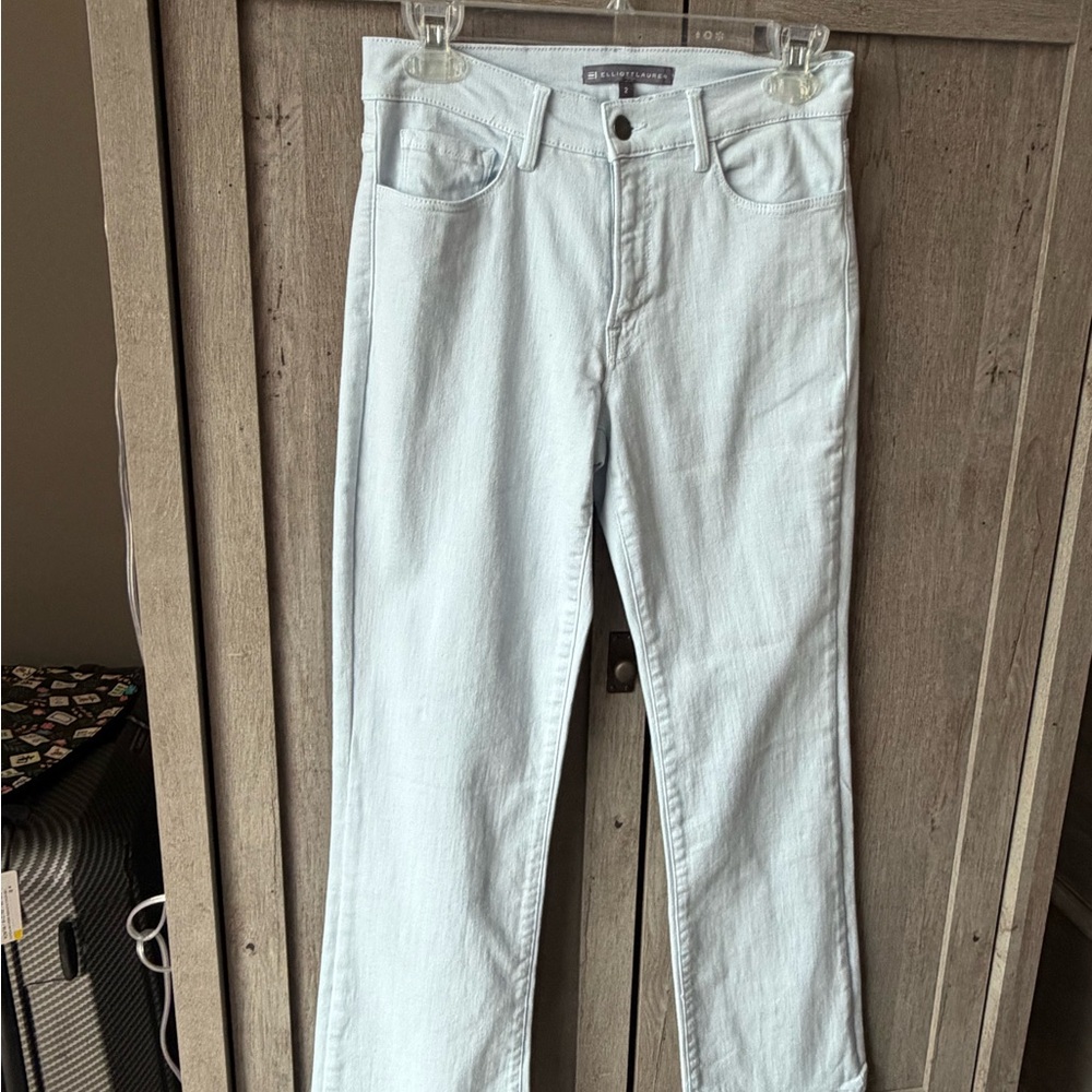 Elliott Lauren Women's Straight Leg Jeans in Light blue